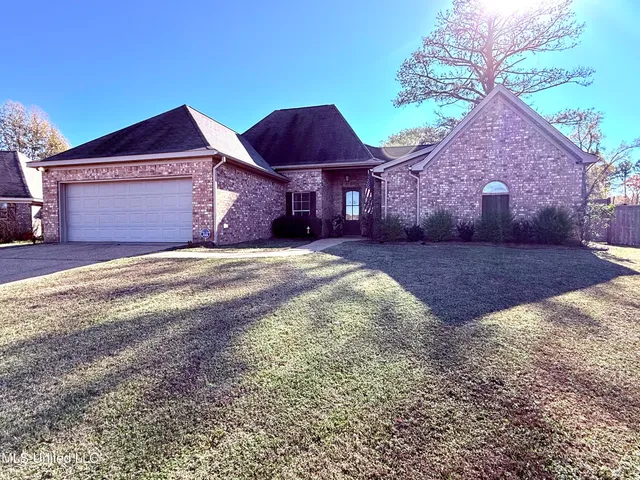 $265,000 | 308 London Way, Pearl, MS 39208