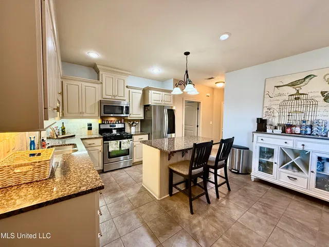 $265,000 | 308 London Way, Pearl, MS 39208