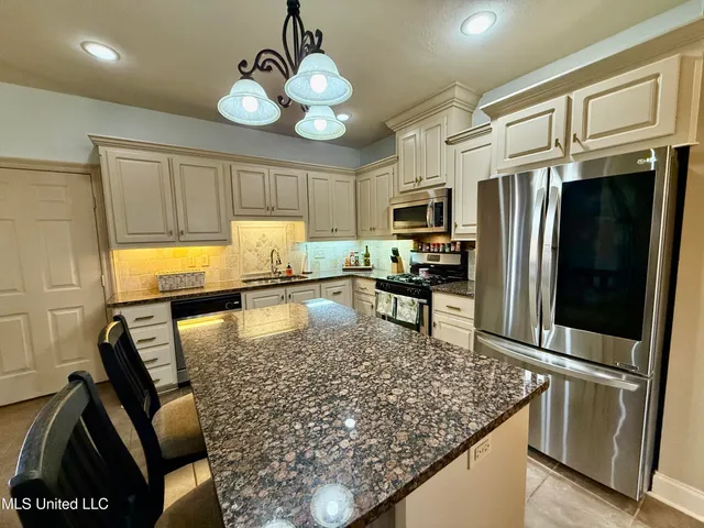 $265,000 | 308 London Way, Pearl, MS 39208