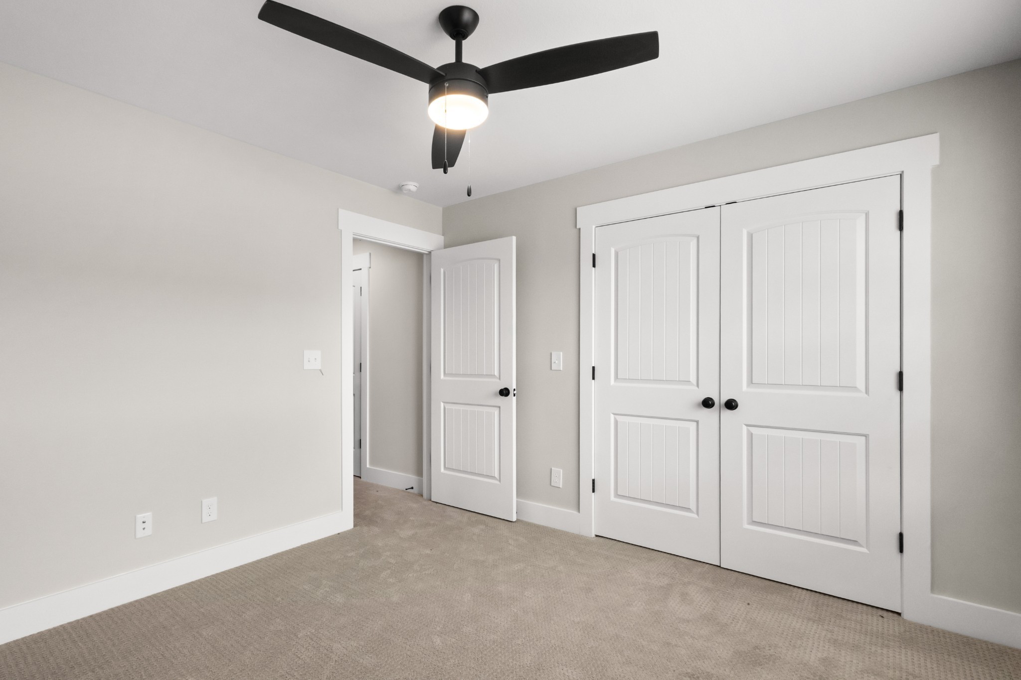 1228 Boulder Pass Road Clarksville, TN 37040 - Photo 16 of 26 an empty room with chandelier fan