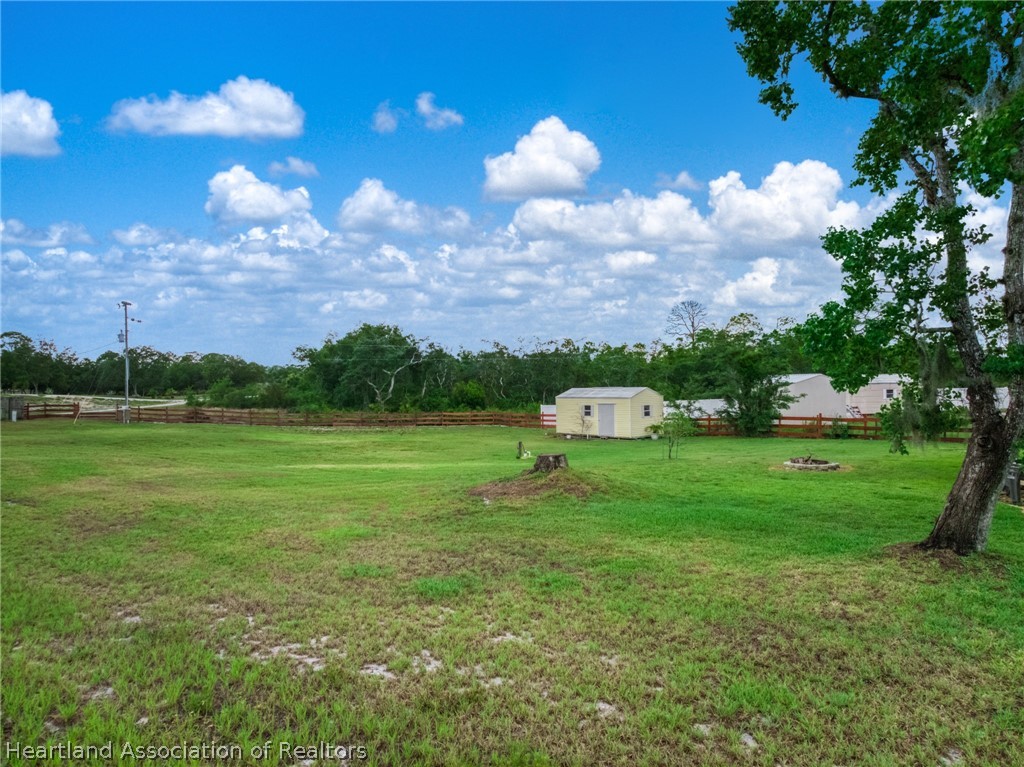 223 Hickory Ridge Drive Sebring, FL 33876 - Photo 36 of 43
