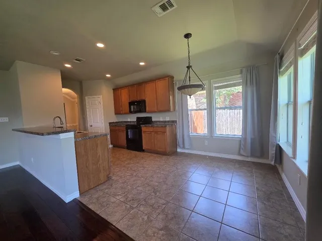 $2,595 | 1327 Hl Vw Trail, Wylie, TX 75098