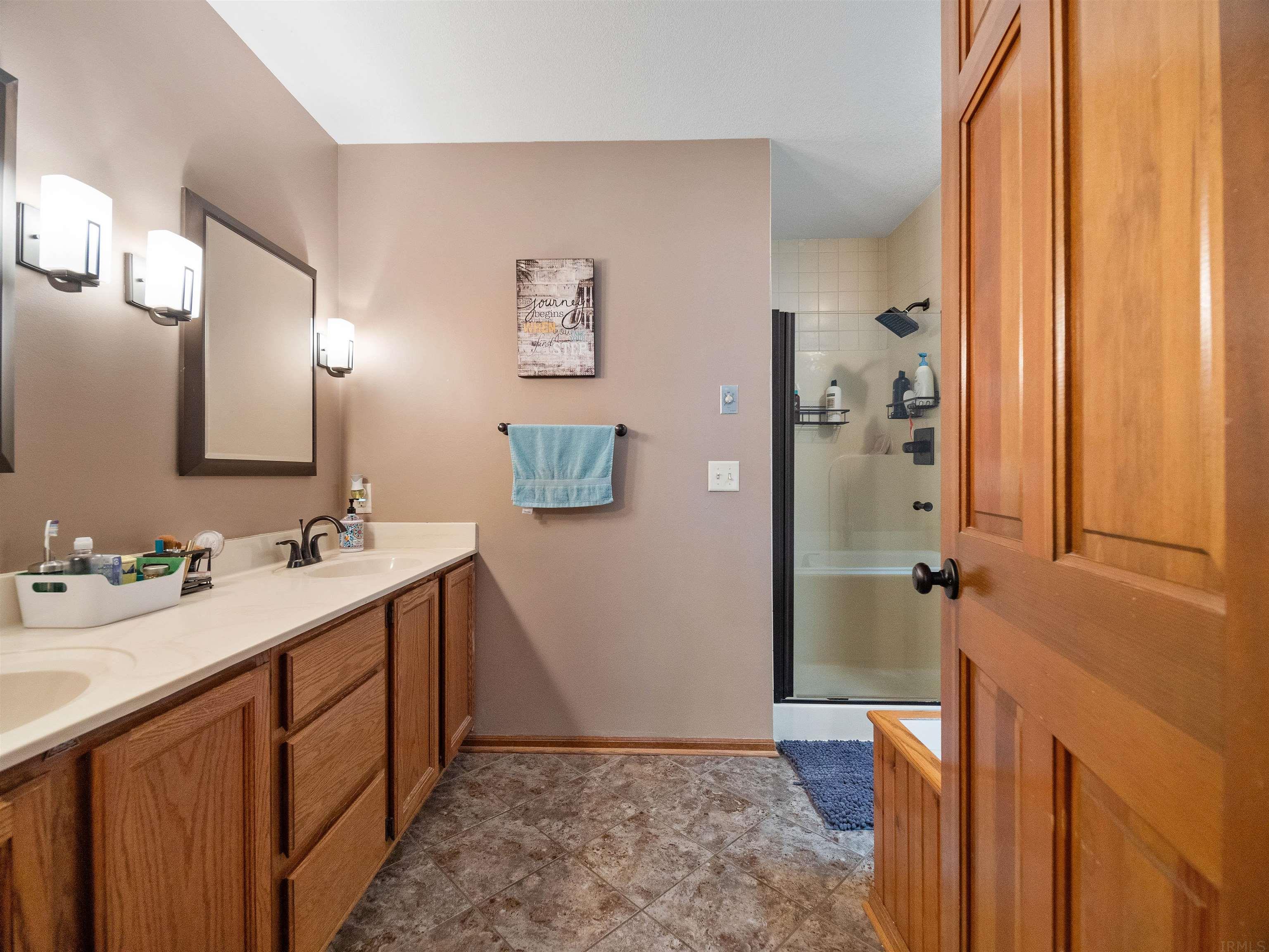 6125 Shadow Ridge Place Fort Wayne, IN 46804 - Photo 21 of 27 Gallery Image 21