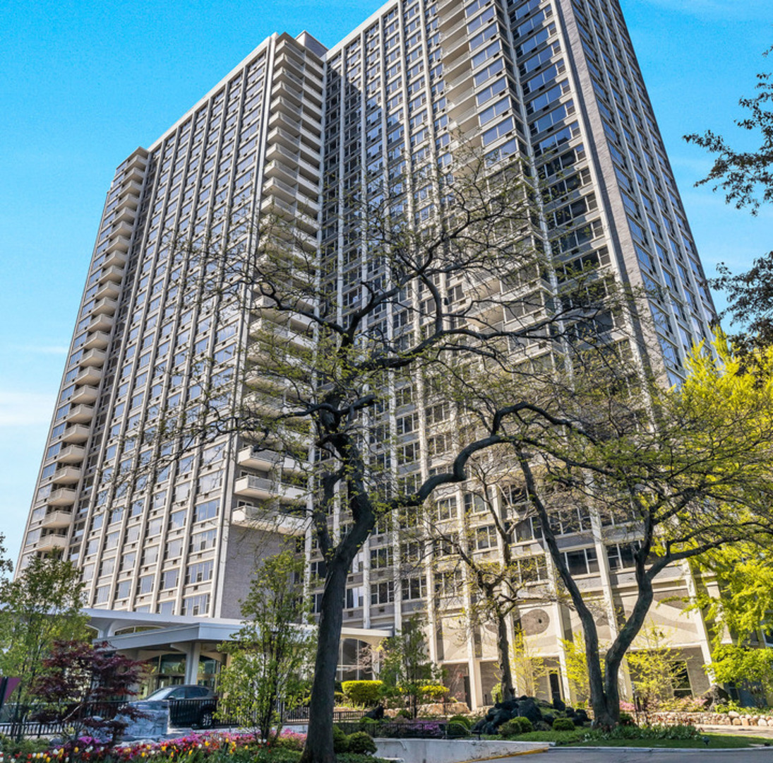 4250 North Marine Drive, Unit 1104 Chicago, IL 60613 - Photo 1 of 28 front view of a building
