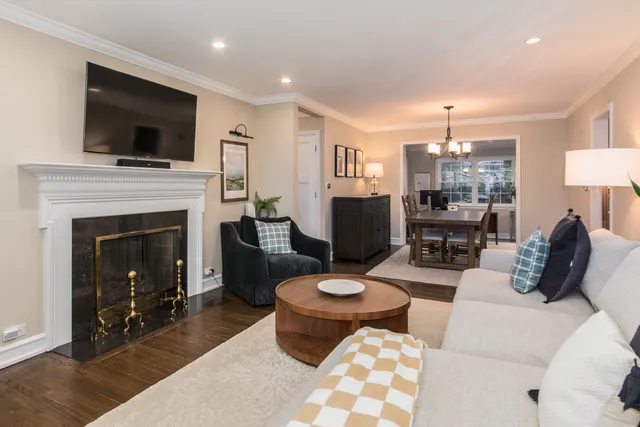 $599,000 | 240 East Sibley Street, Park Ridge, IL 60068