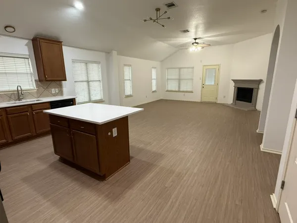 $325,000 | 2122 Rachel Lane, Round Rock, TX 78664