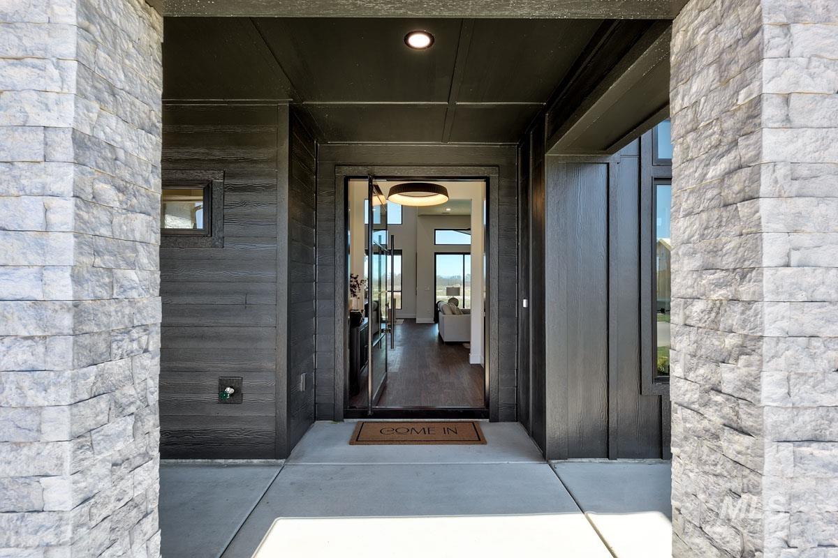 525 Founder Avenue Middleton, ID 83644 - Photo 7 of 50 Doorway to property
