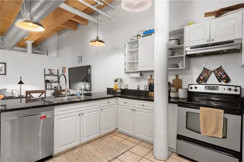 $309,900 | 1117 Douglas Avenue, Unit 103, North Providence, RI 02904