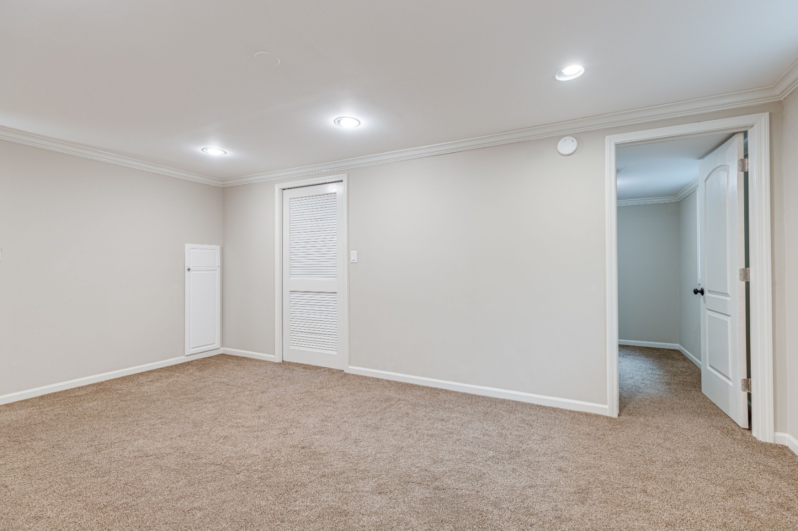 1004 Inverrary Lane Deerfield, IL 60015 - Photo 17 of 19 a view of an empty room