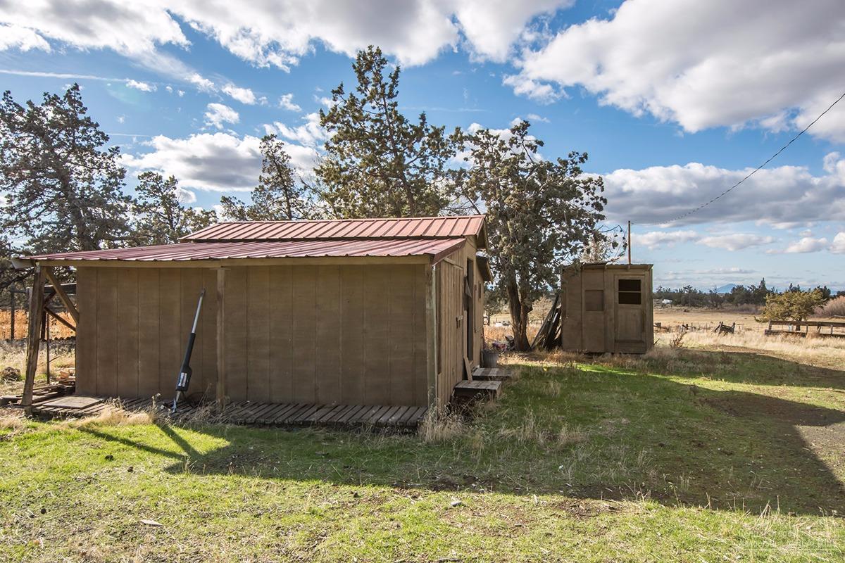 312 Southwest Bent Loop Powell Butte, OR 97753 - Photo 18 of 25 Gallery Image 18