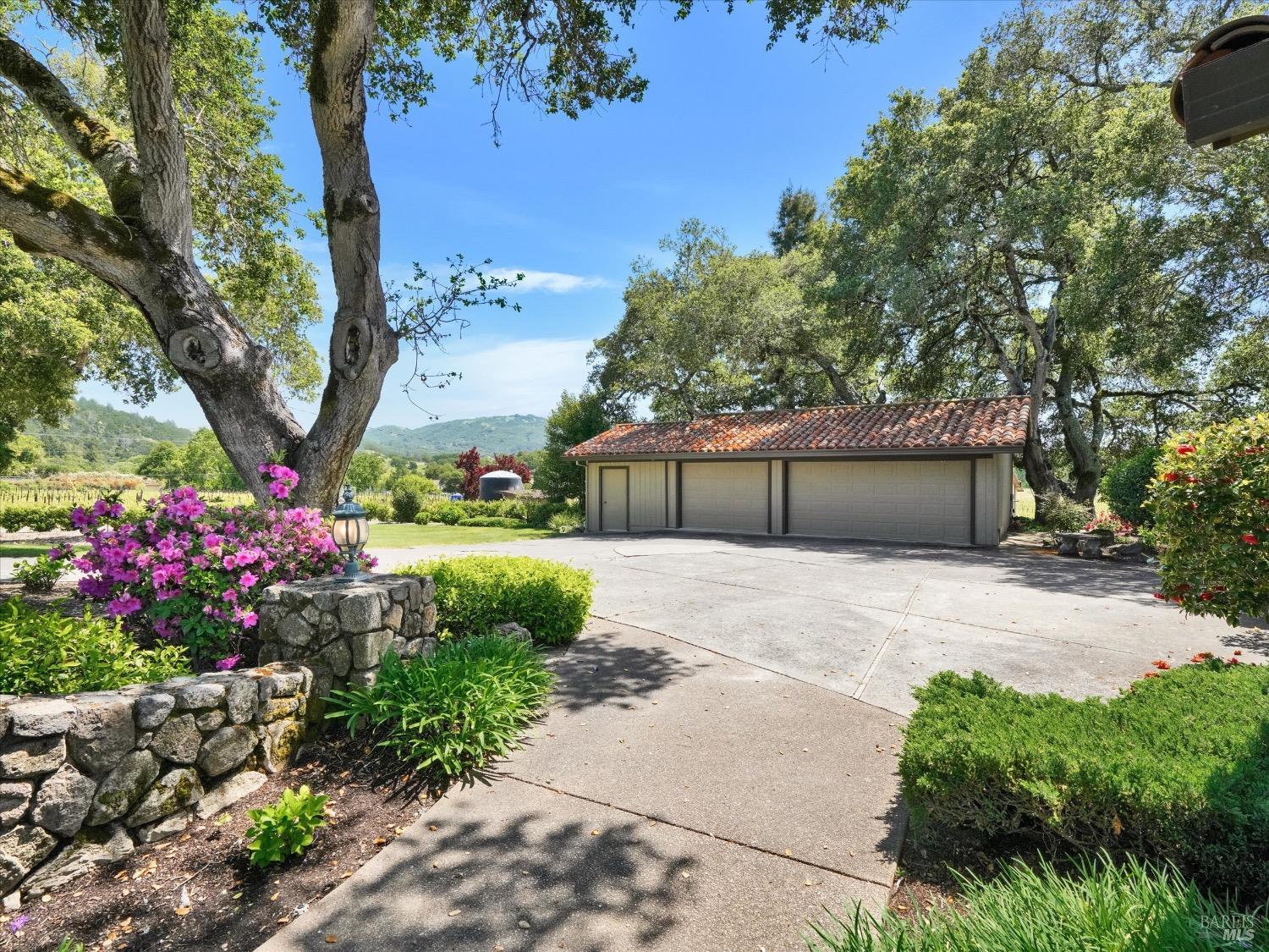 6410 Bennett Valley Road Santa Rosa, CA 95404 - Photo 9 of 34