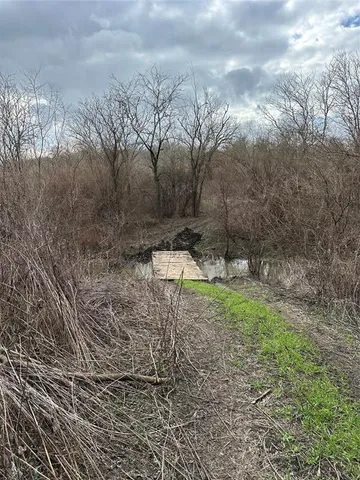 a view of a field of the house