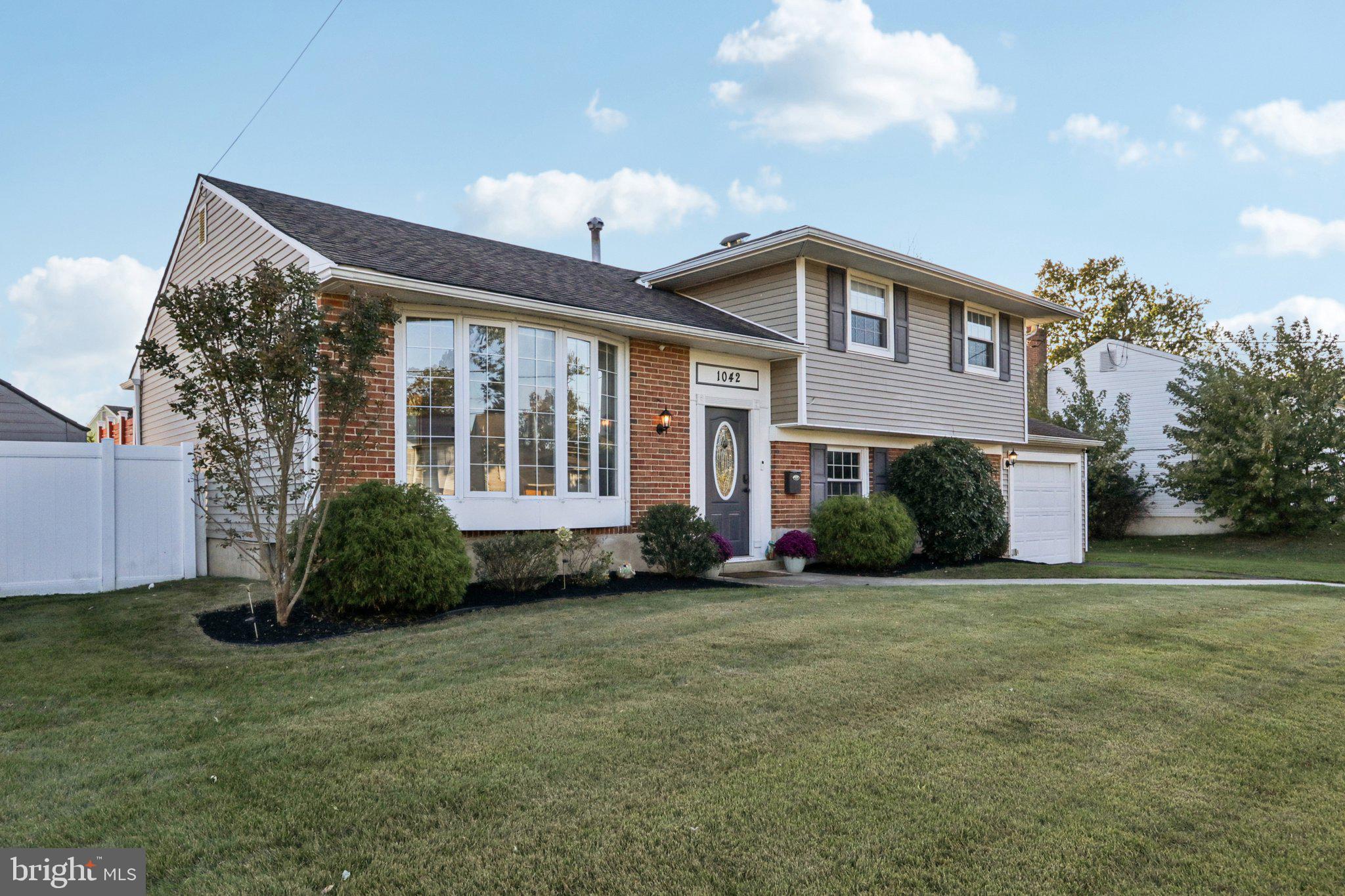 1042 Surrey Road Somerdale, NJ 08083 - Photo 4 of 52 Gallery Image 4