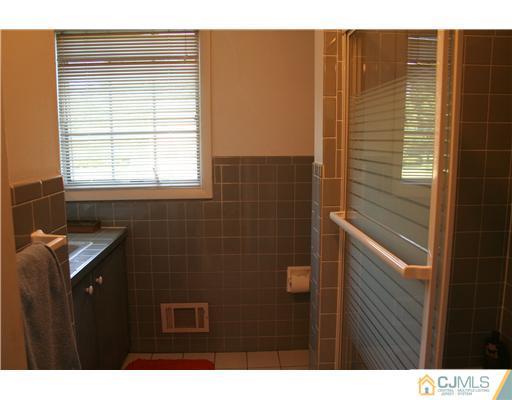 1 Chandler Road Edison, NJ 08820 - Photo 23 of 24 a view of bathroom