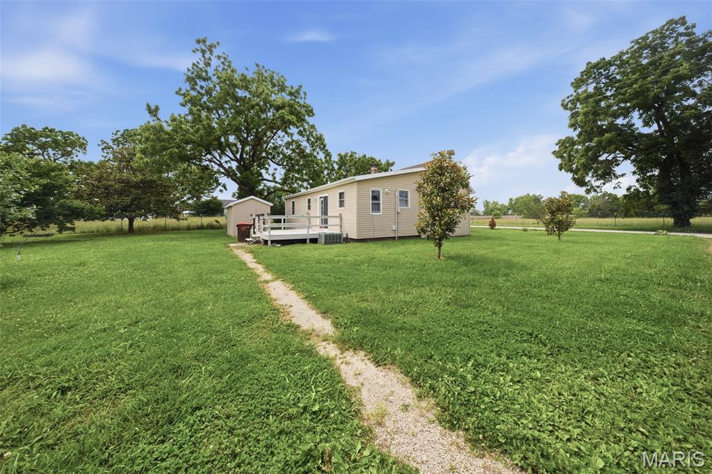24320 Innsbruck Road Lebanon, MO 65536 - Photo 25 of 35