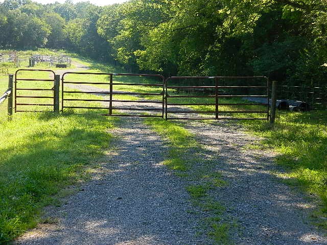 6233 Meeks Road Franklin, TN 37064 - Photo 2 of 27