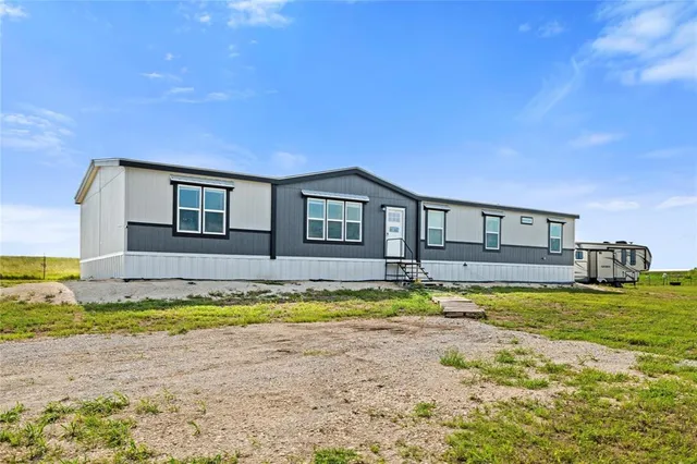 $384,500 | 162 Hcr 3215, Penelope, TX 76676