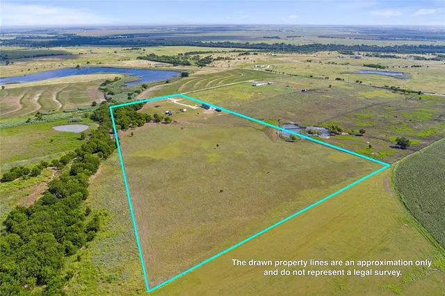 $384,500 | 162 Hcr 3215, Penelope, TX 76676