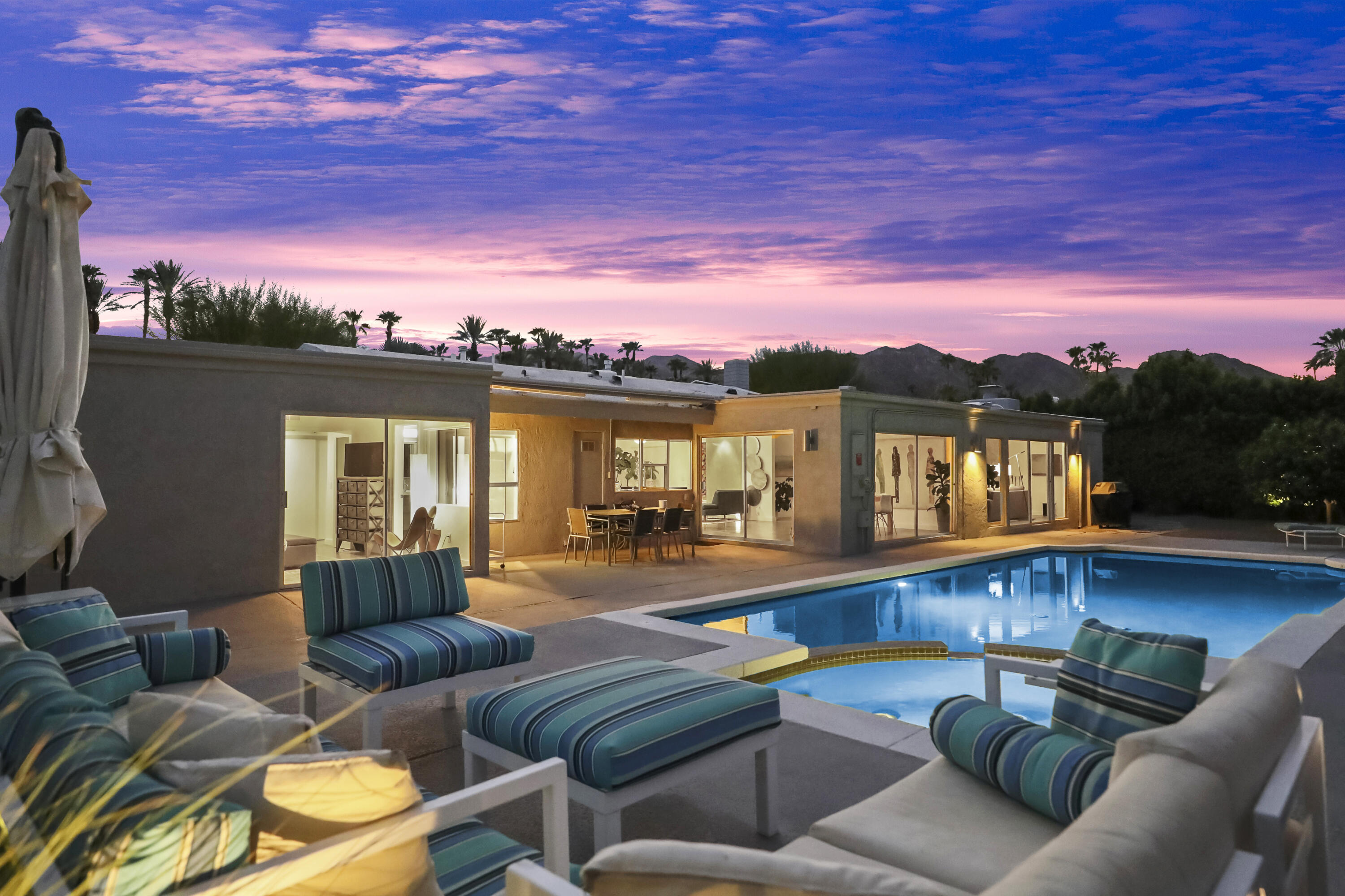 71520 Gardess Road Rancho Mirage, CA 92270 - Photo 27 of 41 073 SPA SITTING PATIO NIGHT