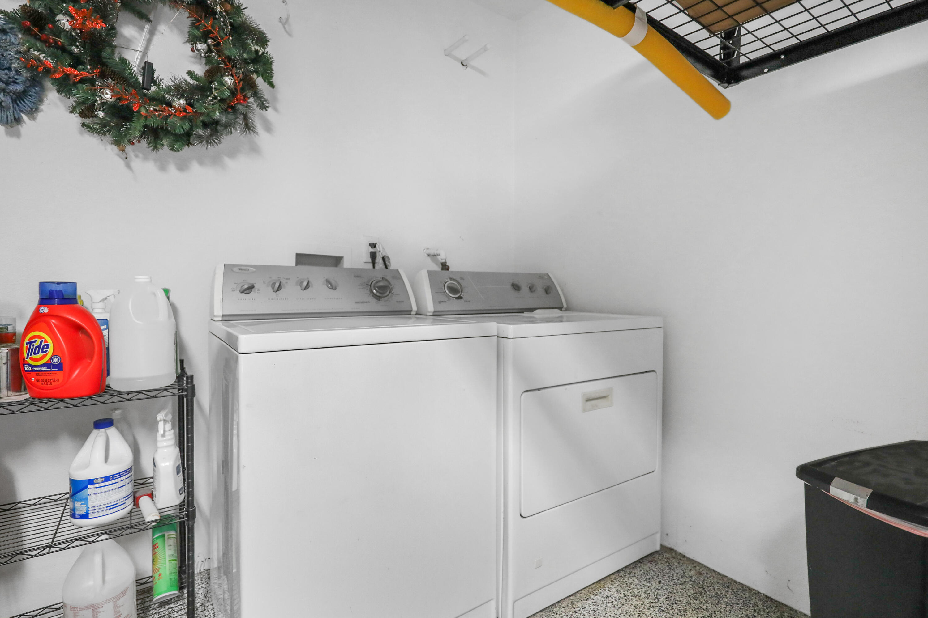 71520 Gardess Road Rancho Mirage, CA 92270 - Photo 33 of 41 085 LAUNDRY