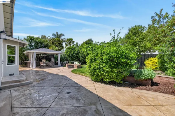 $1,899,000 | 5218 Ridgevale Way, Pleasanton, CA 94566