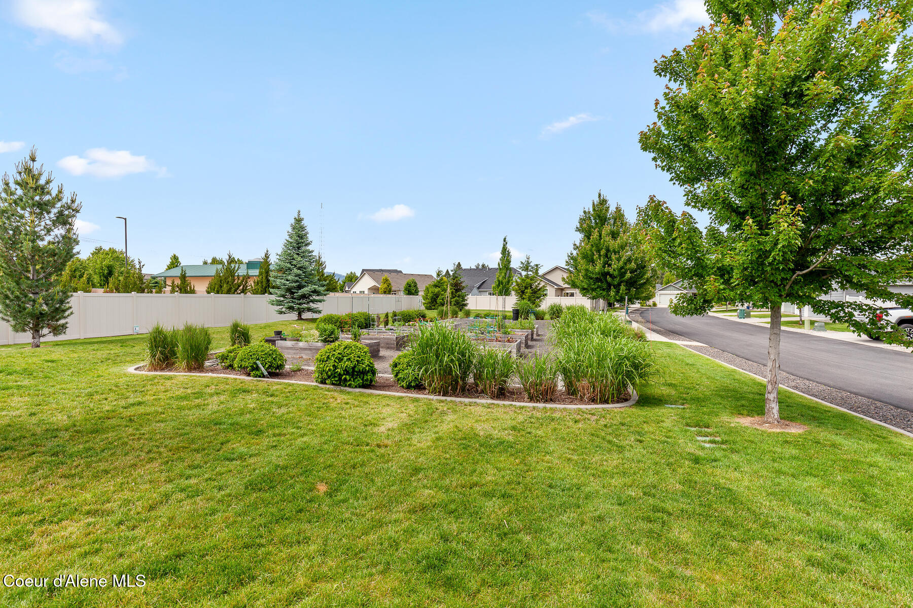 6480 North Atlas Road, Unit 208 Coeur D'Alene, ID 83815 - Photo 19 of 22 6480NAtlasRdUnit208-22