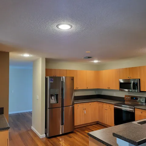 $2,995 | 509 Alejandro Lane, West Palm Beach, FL 33413