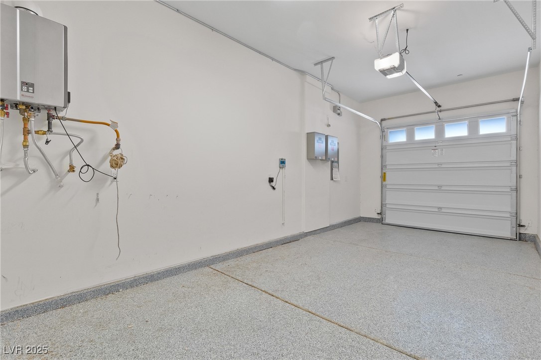 7736 Tioga Ridge Las Vegas, NV 89117 - Photo 46 of 59 Casita's Private 1 car attached garage