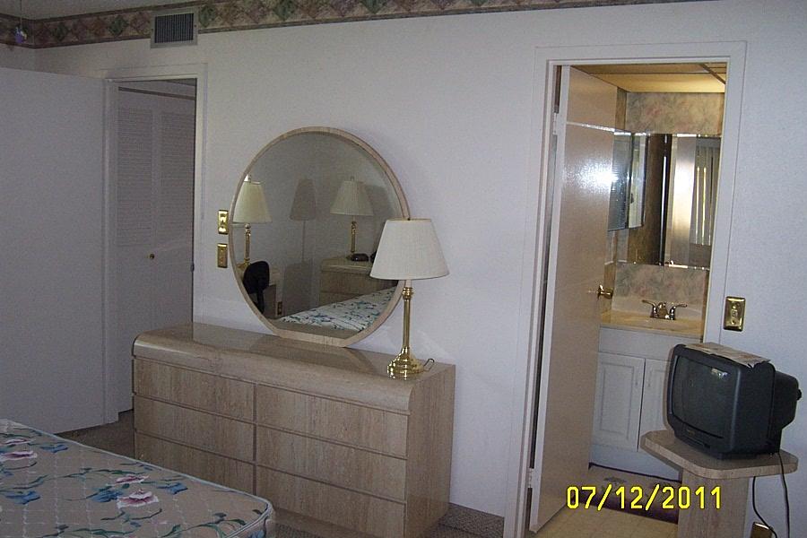 230 Monaco Way Delray Beach, FL 33446 - Photo 6 of 9 230 Monaco E Doyle Rental Pictures 003