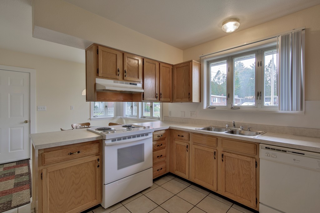 24 Walnut Street Harvard, MA 01434 - Photo 7 of 18 Gallery Image 7