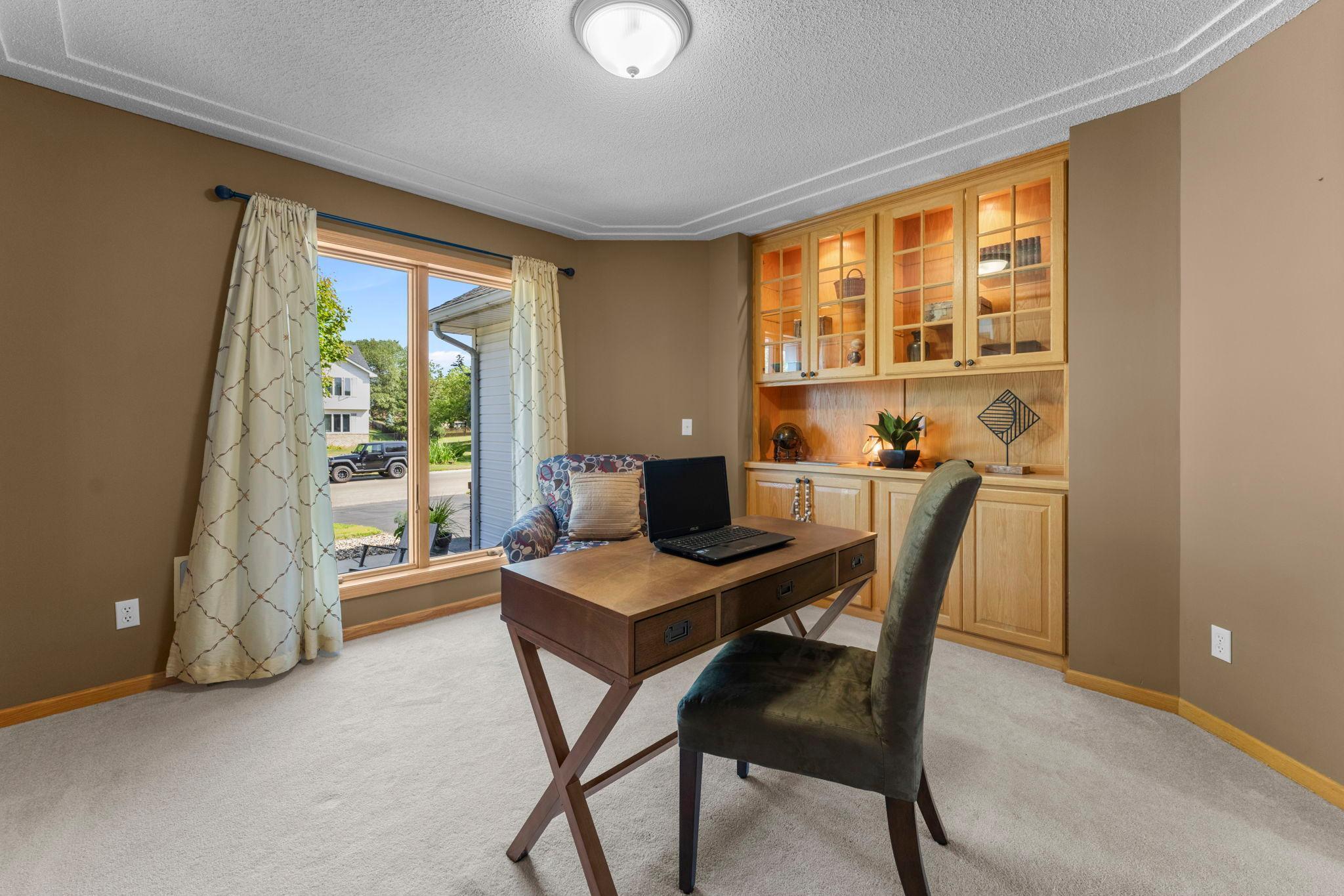 3685 Commonwealth Road Woodbury, MN 55125 - Photo 21 of 56 Gallery Image 21
