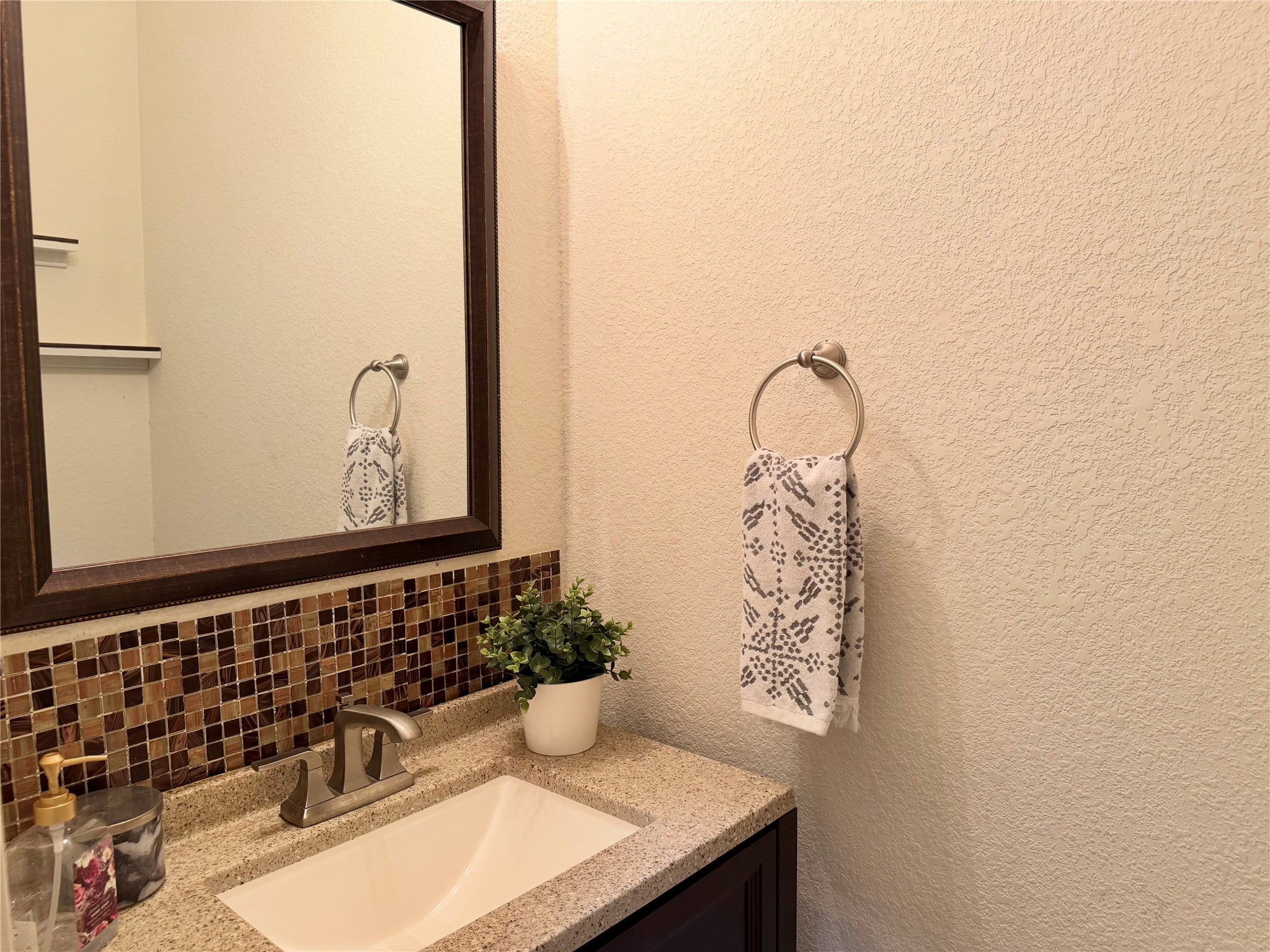 14504 Harris Ridge Boulevard, Unit B Pflugerville, TX 78660 - Photo 7 of 29 Gallery Image 7