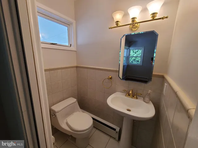 $2,400 | 6 Council Trail, Wilmington, DE 19810