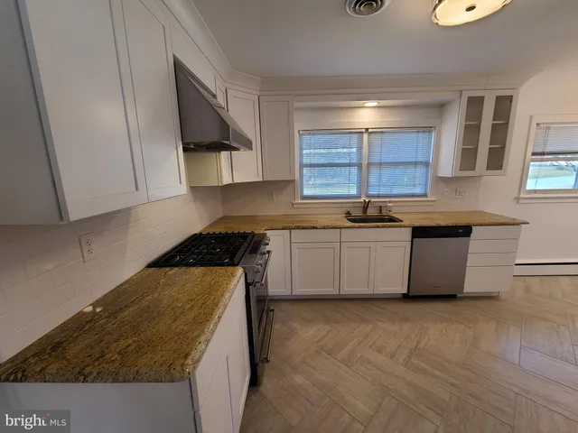 $2,400 | 6 Council Trail, Wilmington, DE 19810