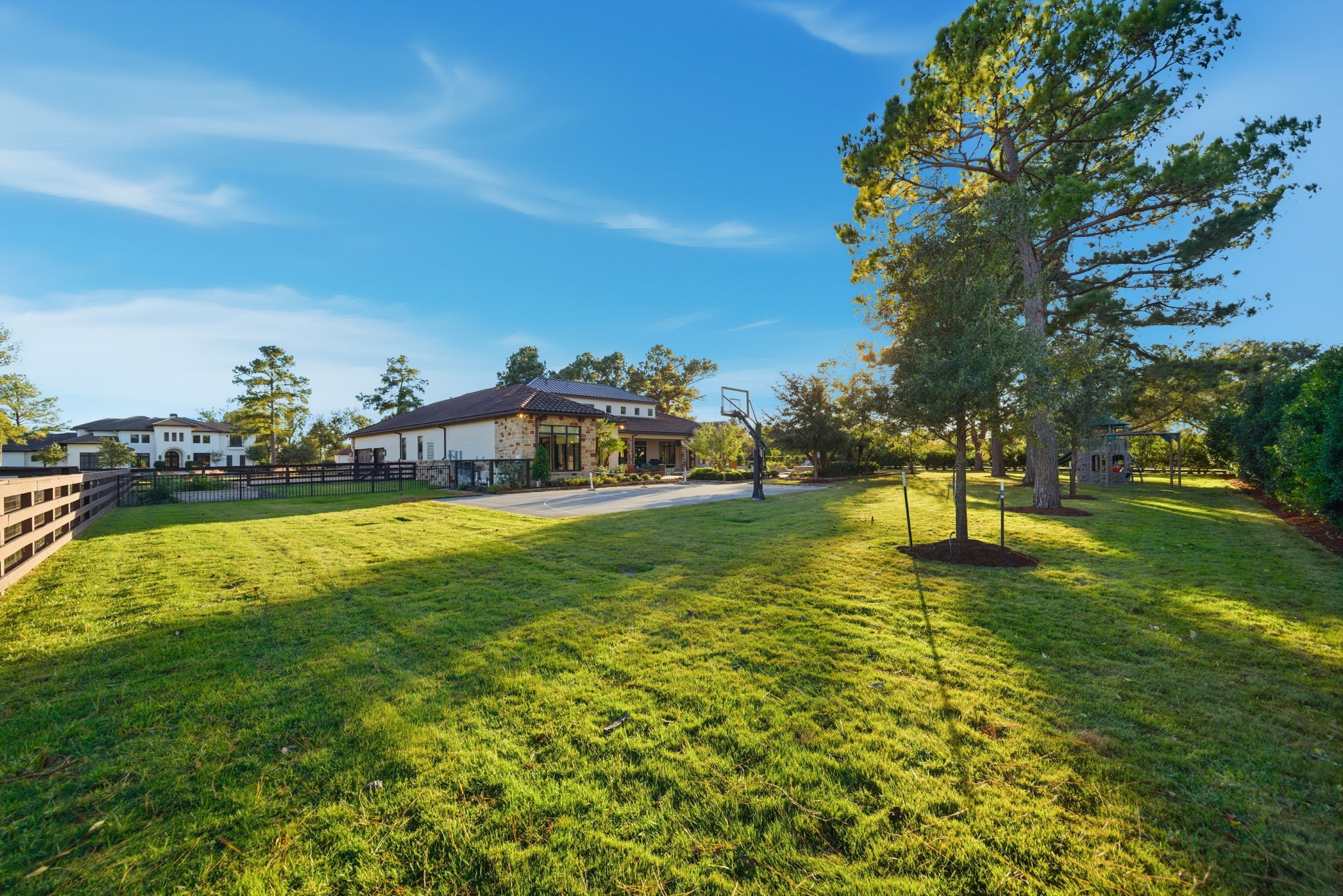 15 Royal King Road Tomball, TX 77377 - Photo 46 of 50 a swimming pool view