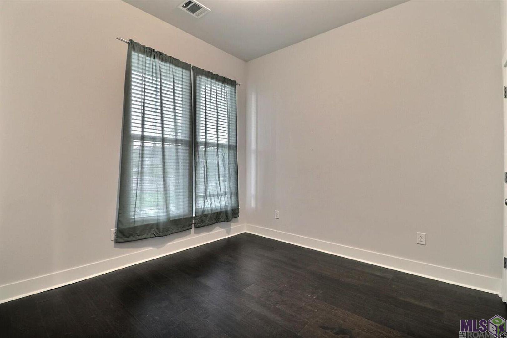 14117 Village Square Avenue Baton Rouge, LA 70818 - Photo 12 of 17