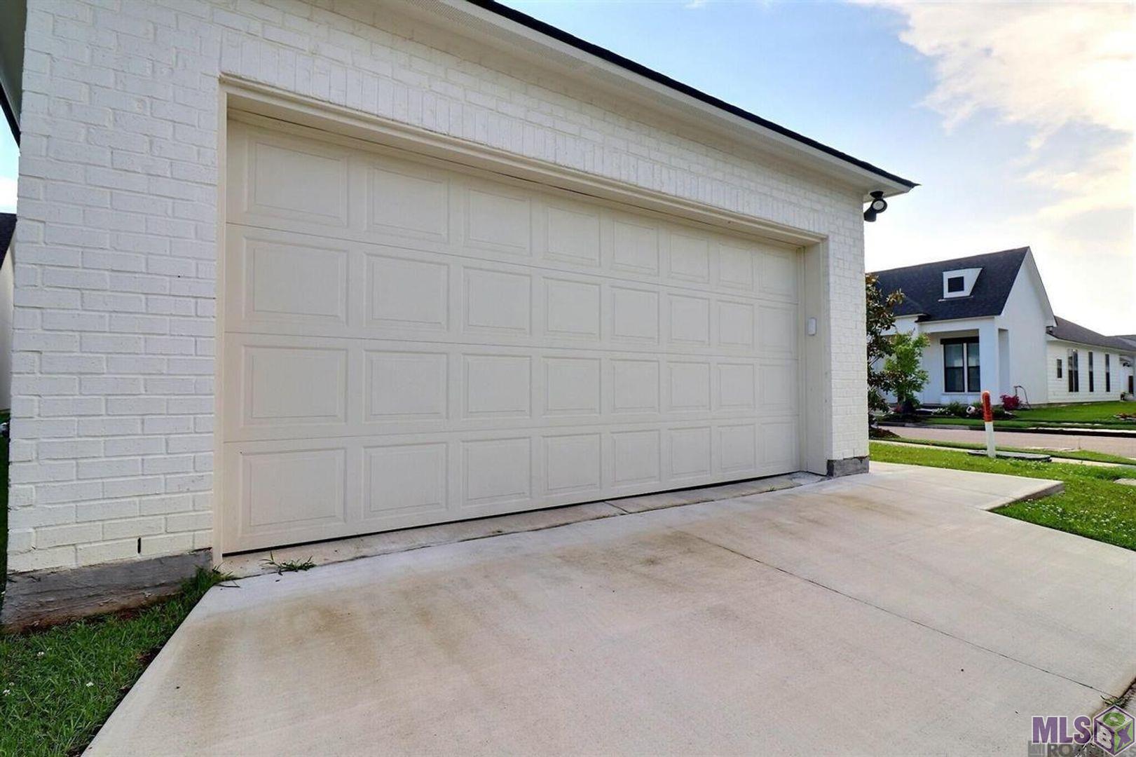 14117 Village Square Avenue Baton Rouge, LA 70818 - Photo 16 of 17