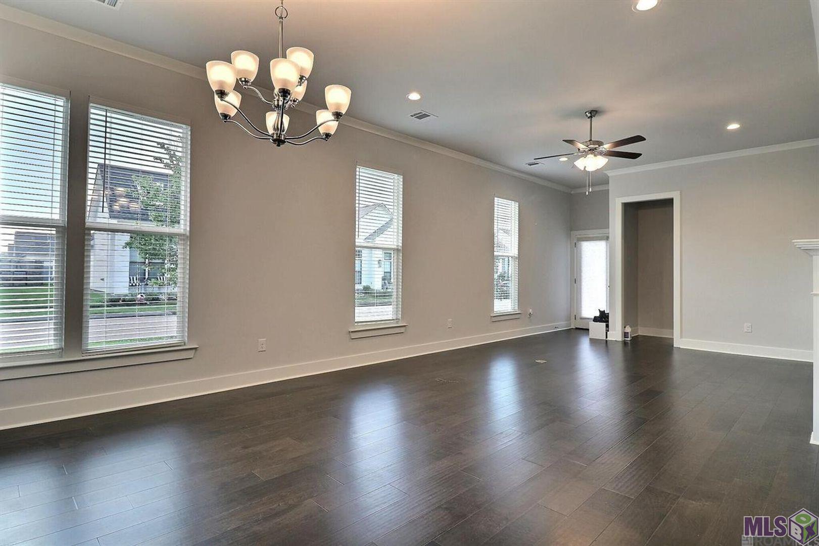 14117 Village Square Avenue Baton Rouge, LA 70818 - Photo 4 of 17