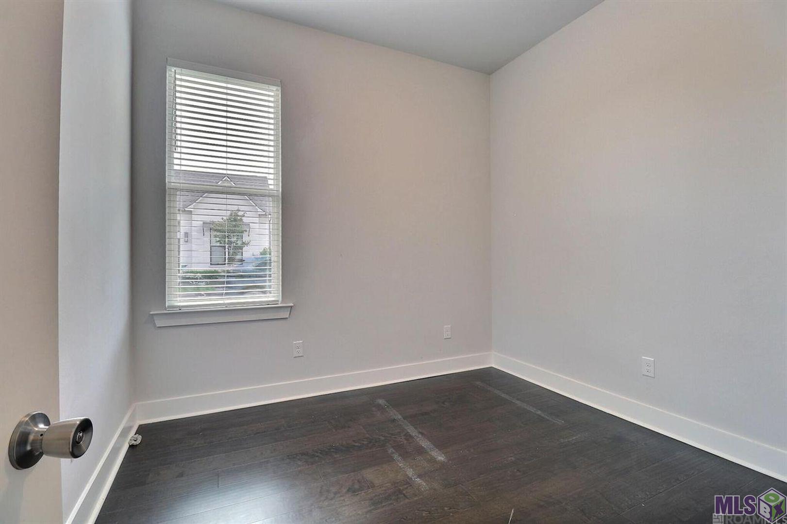 14117 Village Square Avenue Baton Rouge, LA 70818 - Photo 10 of 17