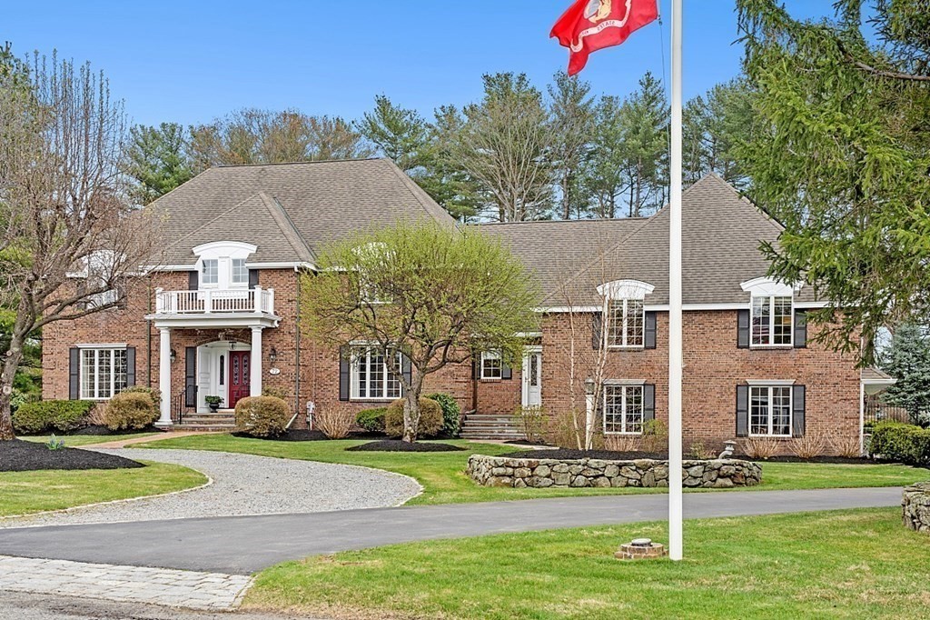 72 Campion Road North Andover, MA 01845 - Photo 3 of 42 Gallery Image 3