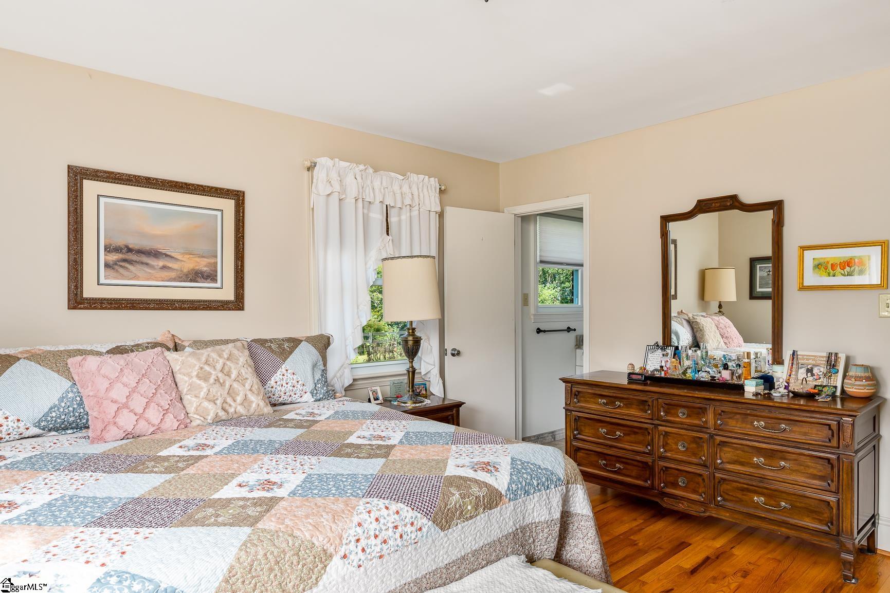 210 Motor Boat Club Road Greenville, SC 29611 - Photo 14 of 35