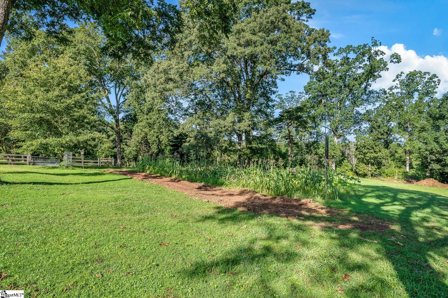 210 Motor Boat Club Road Greenville, SC 29611 - Photo 26 of 35