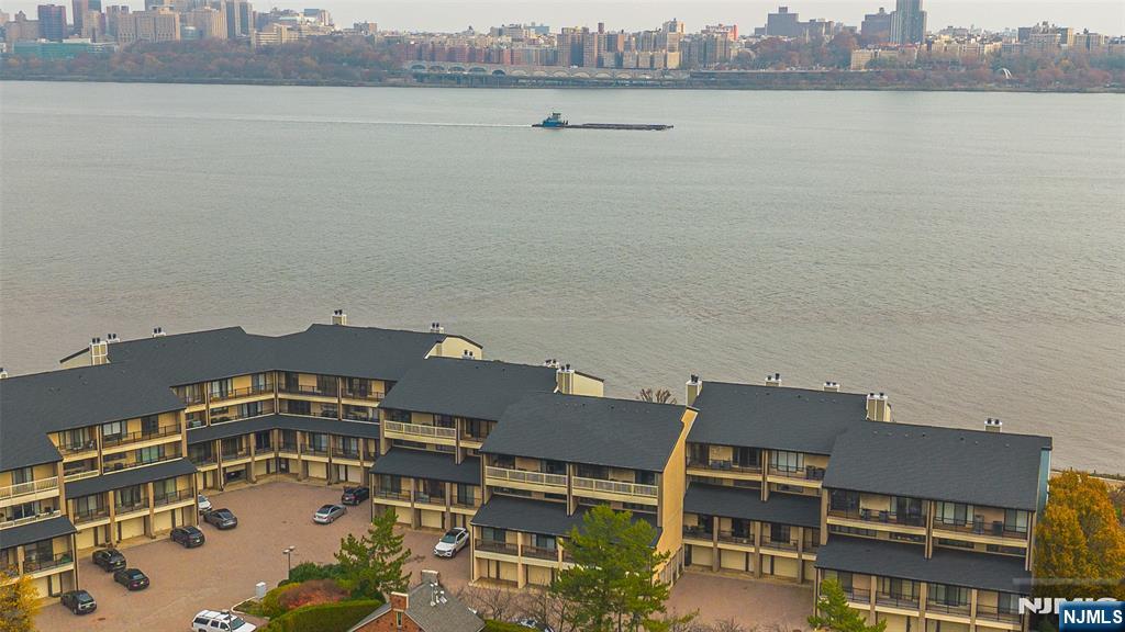 1225 River Road, Unit 7D Edgewater, NJ 07020 - Photo 6 of 41