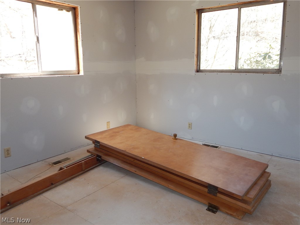 1144 Back Fork Road Big Springs, WV 26137 - Photo 11 of 22 Gallery Image 11