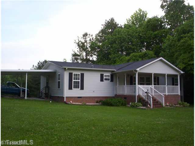 3906 Earnhardt Road Asheboro, NC 27205 - Photo 1 of 10 Exterior Front.