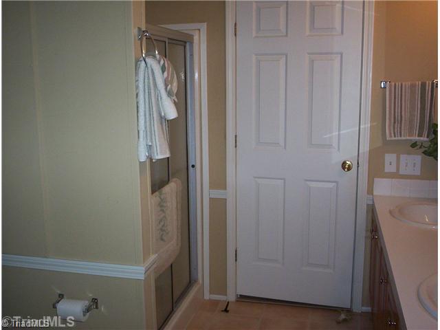 3906 Earnhardt Road Asheboro, NC 27205 - Photo 10 of 10 Master Bath/Spa.