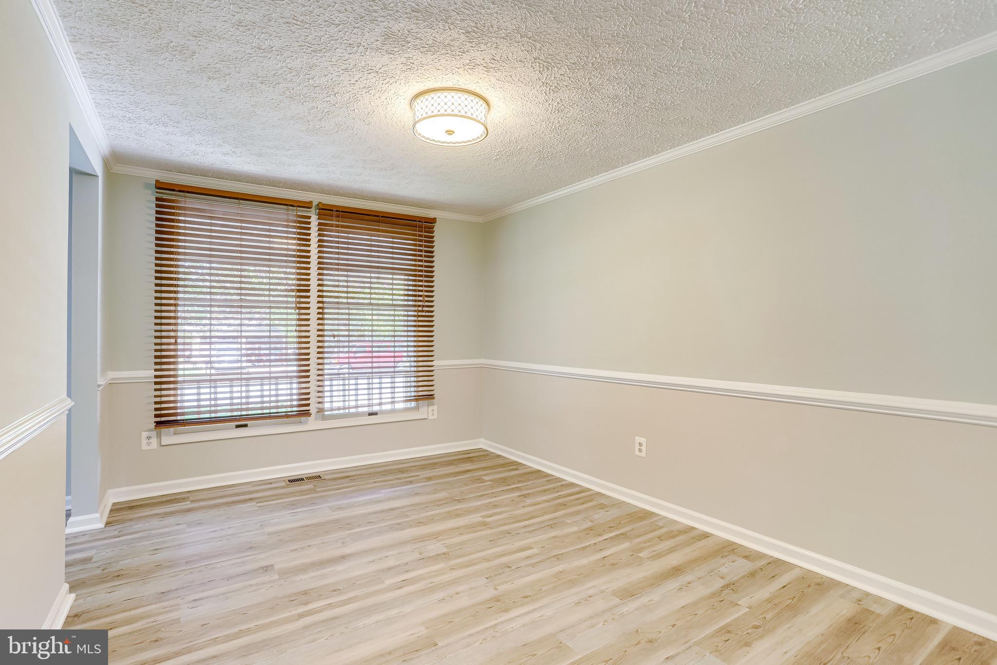 12307 Streamvale Circle Herndon, VA 20170 - Photo 17 of 78 Formal Dining