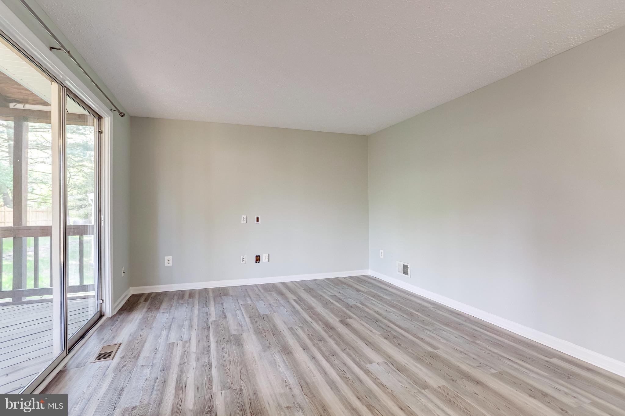 12307 Streamvale Circle Herndon, VA 20170 - Photo 32 of 78 Family room