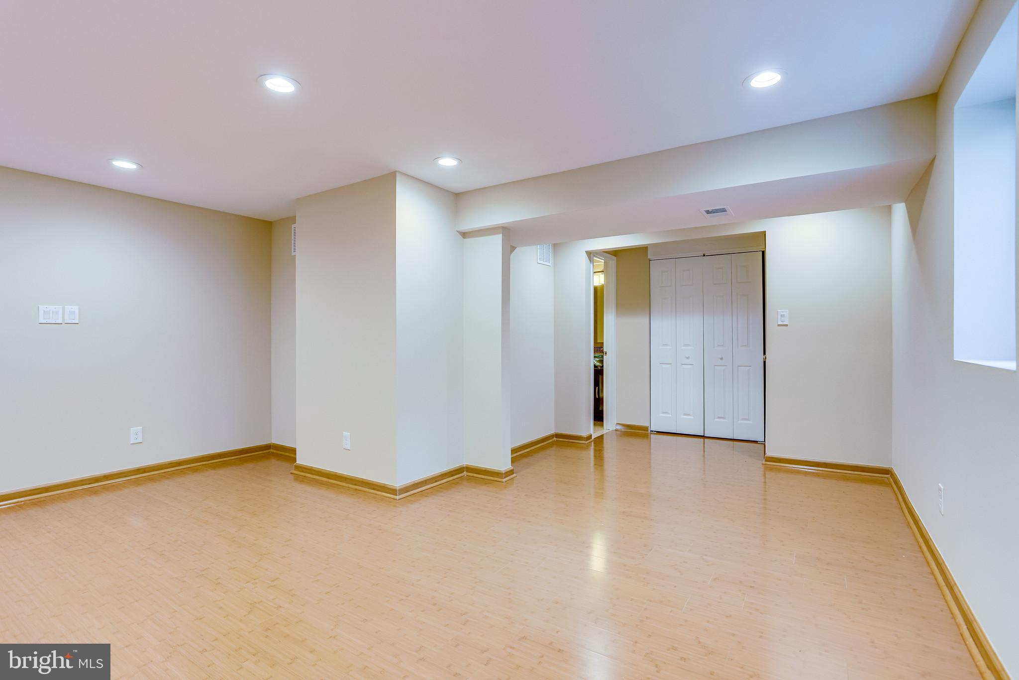 12307 Streamvale Circle Herndon, VA 20170 - Photo 63 of 78 Large Bedroom