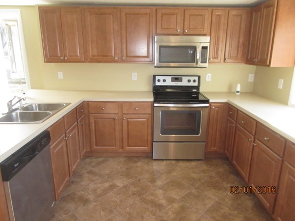 215 Long Hill Road Bolton, MA 01740 - Photo 3 of 26 Gallery Image 3